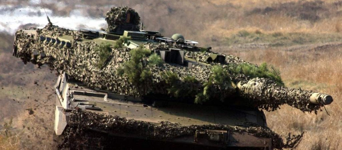 M1 ABRAMS εναντίον LEOPARD 2: Ποιο είναι το καλύτερο άρμα; (βίντεο)